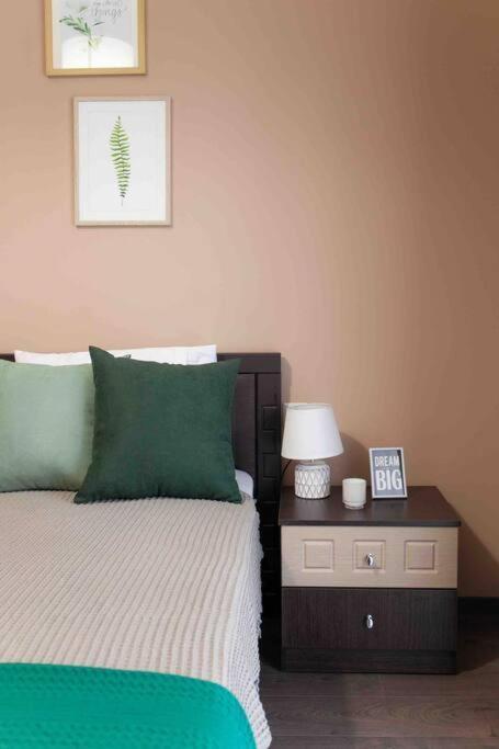 Gg Home - Cozy 1 Bedroom Apartment On Kazbegi Avenue 15 ティビリシ エクステリア 写真