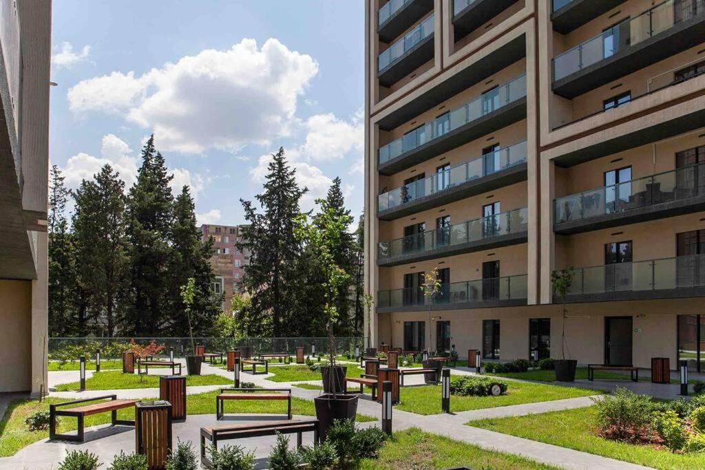 Gg Home - Cozy 1 Bedroom Apartment On Kazbegi Avenue 15 ティビリシ エクステリア 写真